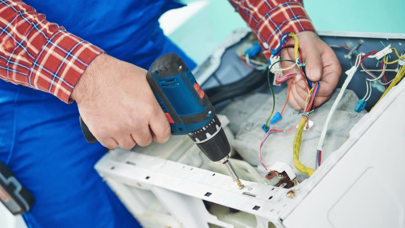 Serdivan Mitsubishi Mitsubishi çamaşır makinesi kart tamiri – Su almama arızası orijinal parça ile giderildi. - Teknik servis örneği